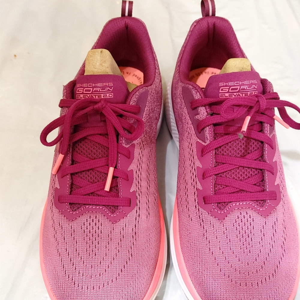 NWBNT Skechers Women’s Go Run Elevate 2.0 Deep Pink & Light Pink Athletic Shoes